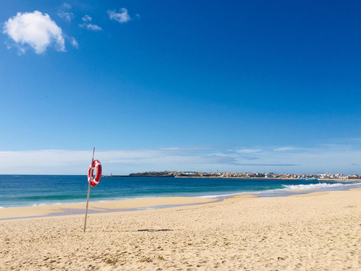 Bigboss Sharko - 400M From The Beach Peniche Bagian luar foto