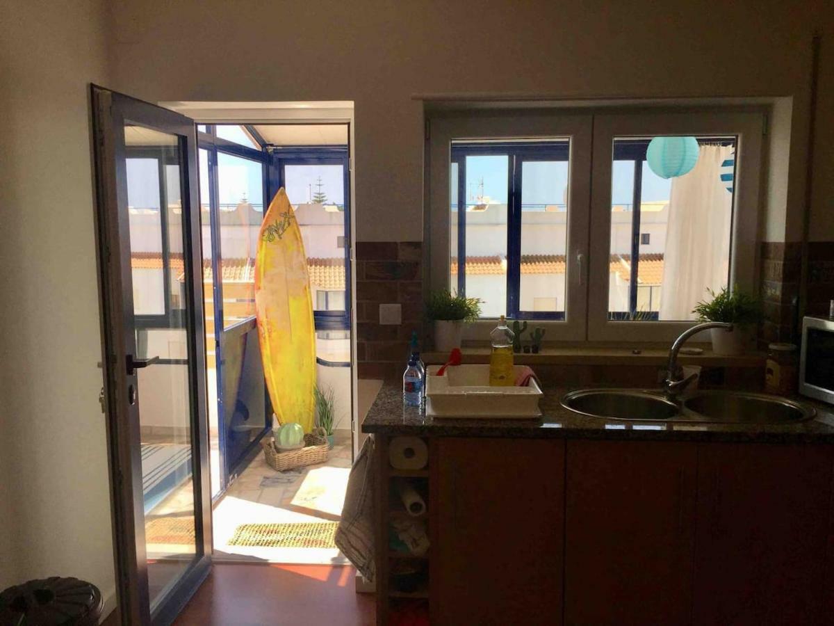 Bigboss Sharko - 400M From The Beach Peniche Bagian luar foto